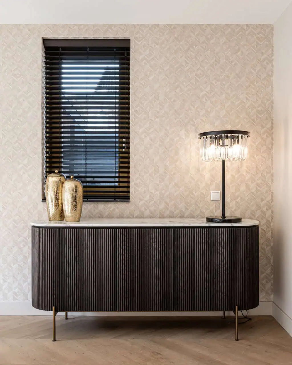 Galda lampa Richmond Interiors Bessy 70/40/40 cm melns - N1 Home
