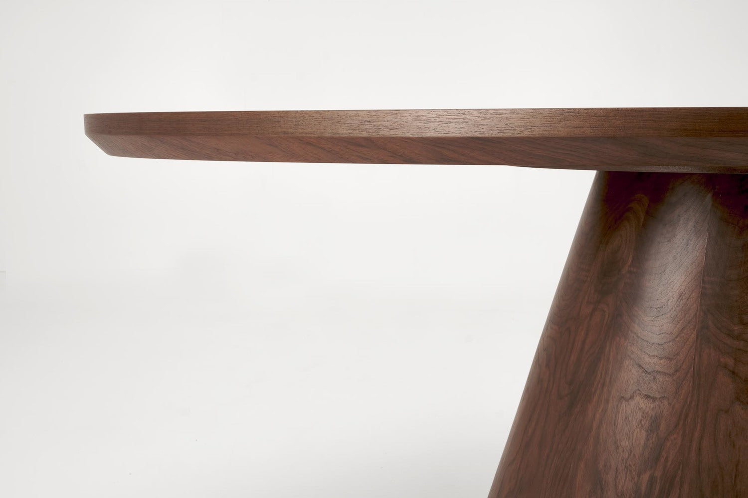 Galds Agne 220/98/76 cm riekstkoks - N1 Home