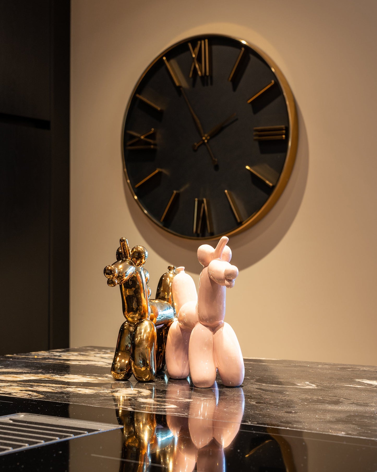 Dekoratīvs priekšmets Richmond Interiors Balloonicorn 22/21/7 cm zelts - N1 Home