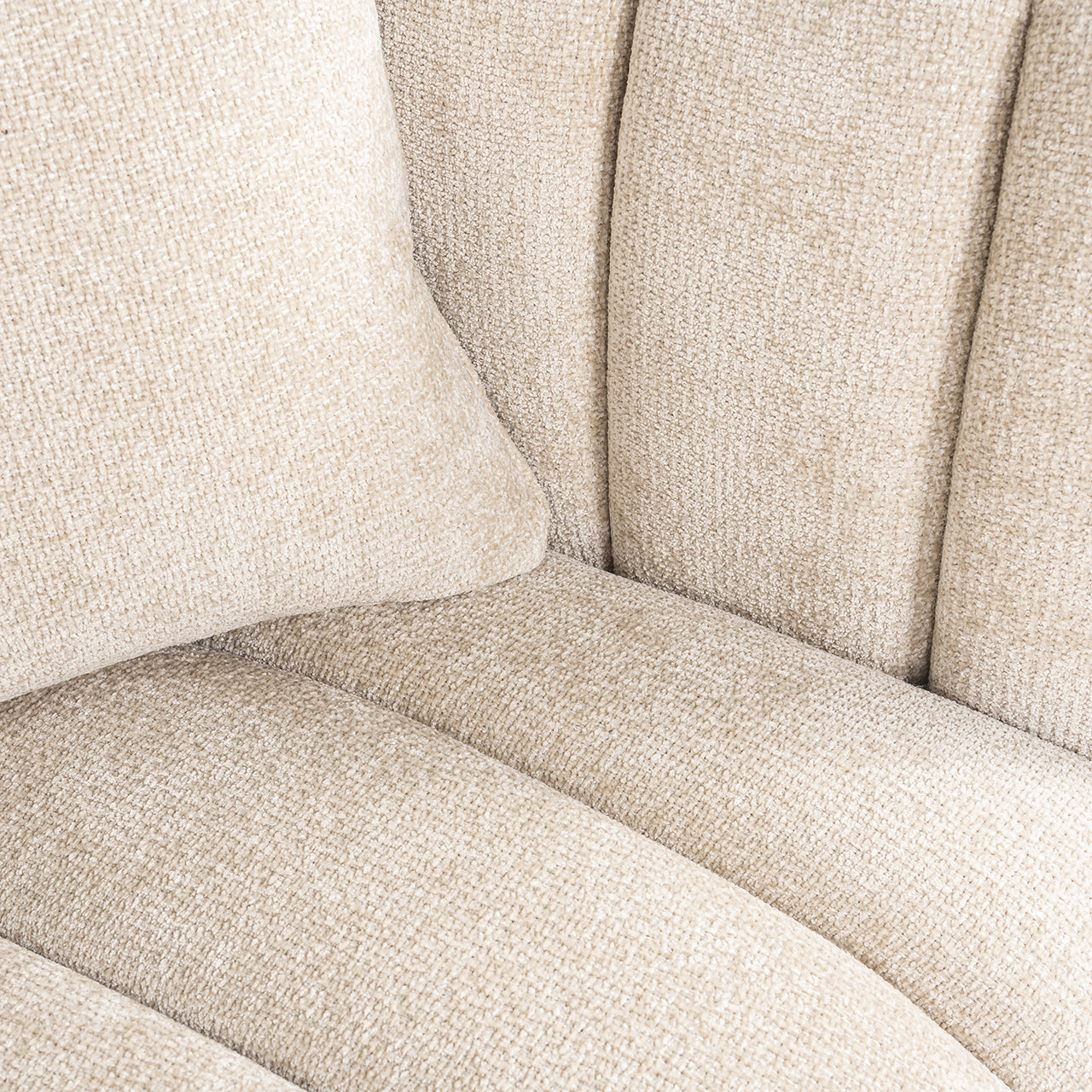 Atpūtas krēsls Beauchamp Richmond Interiors 77/104/91 cm Unicorn 11 cream - N1 Home