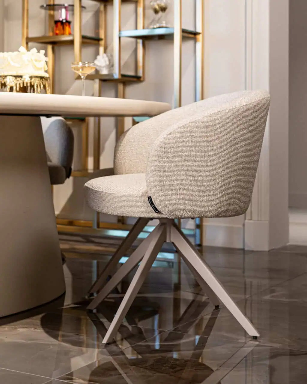 Galds Clayton beige Richmond Interiors 76/222/115 cm bēšs - N1 Home