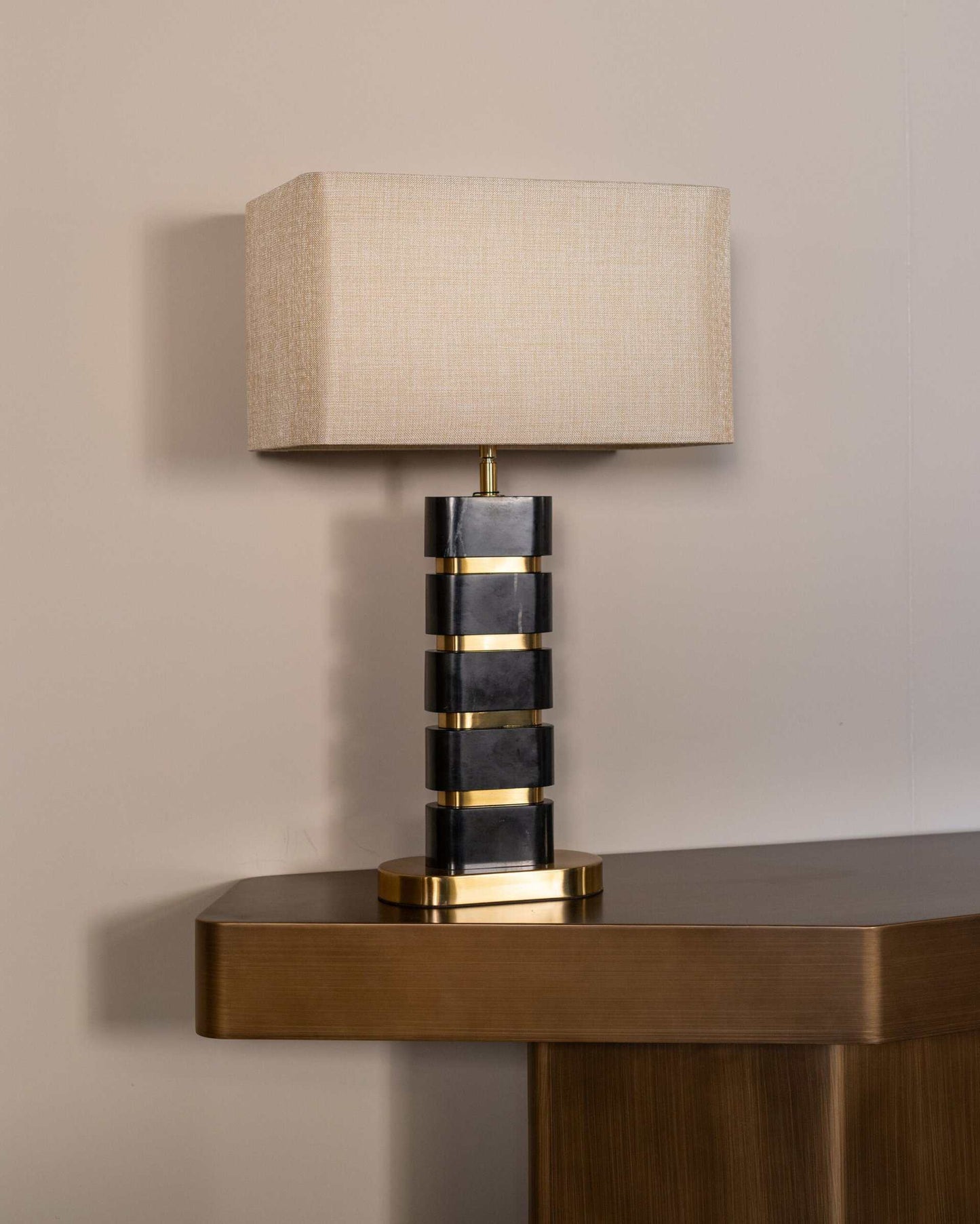 Konsole Hexa Richmond Interiors 75/150/40 cm brushed gold